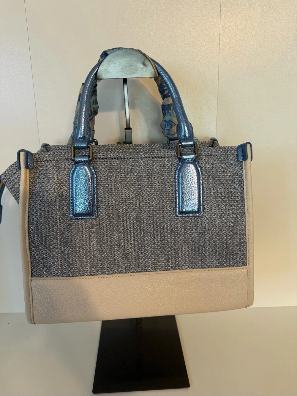 Kurt Geiger stylish blue